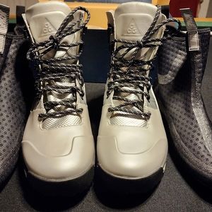 Nike ACG Sneaker Boots